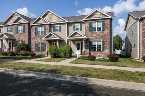 Photo of 2516 LEOPOLD Way, Sun Prairie, WI 53590 (MLS # 2028258)