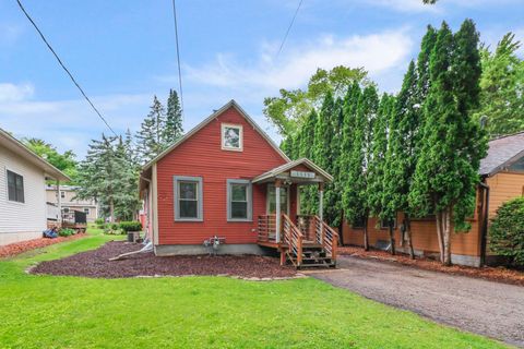 Photo of 5535 Lake Mendota Drive, Madison, WI 53705 (MLS # 2023429)