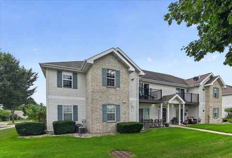 Photo of 6633 Reston Heights Drive 3 #3, Madison, WI 53718 (MLS # 2032861)