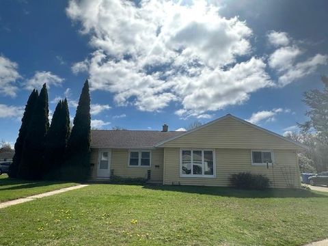 Photo of 1607-1609 Park Street, Middleton, WI 53562 (MLS # 2021770)