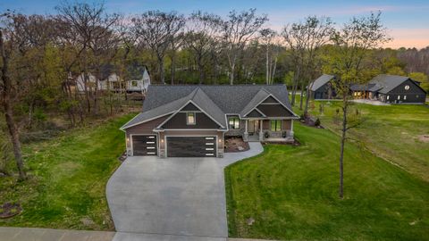 Photo of 433 Evensong Way, Green Lake, WI 54941 (MLS # 2022386)