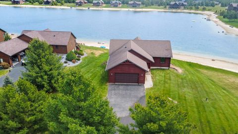 Photo of N8090 Clear Water Drive, New Lisbon, WI 53950 (MLS # 2024118)