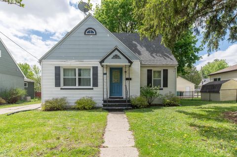 Photo of 723 W Fulton Street, Edgerton, WI 53534 (MLS # 2021873)