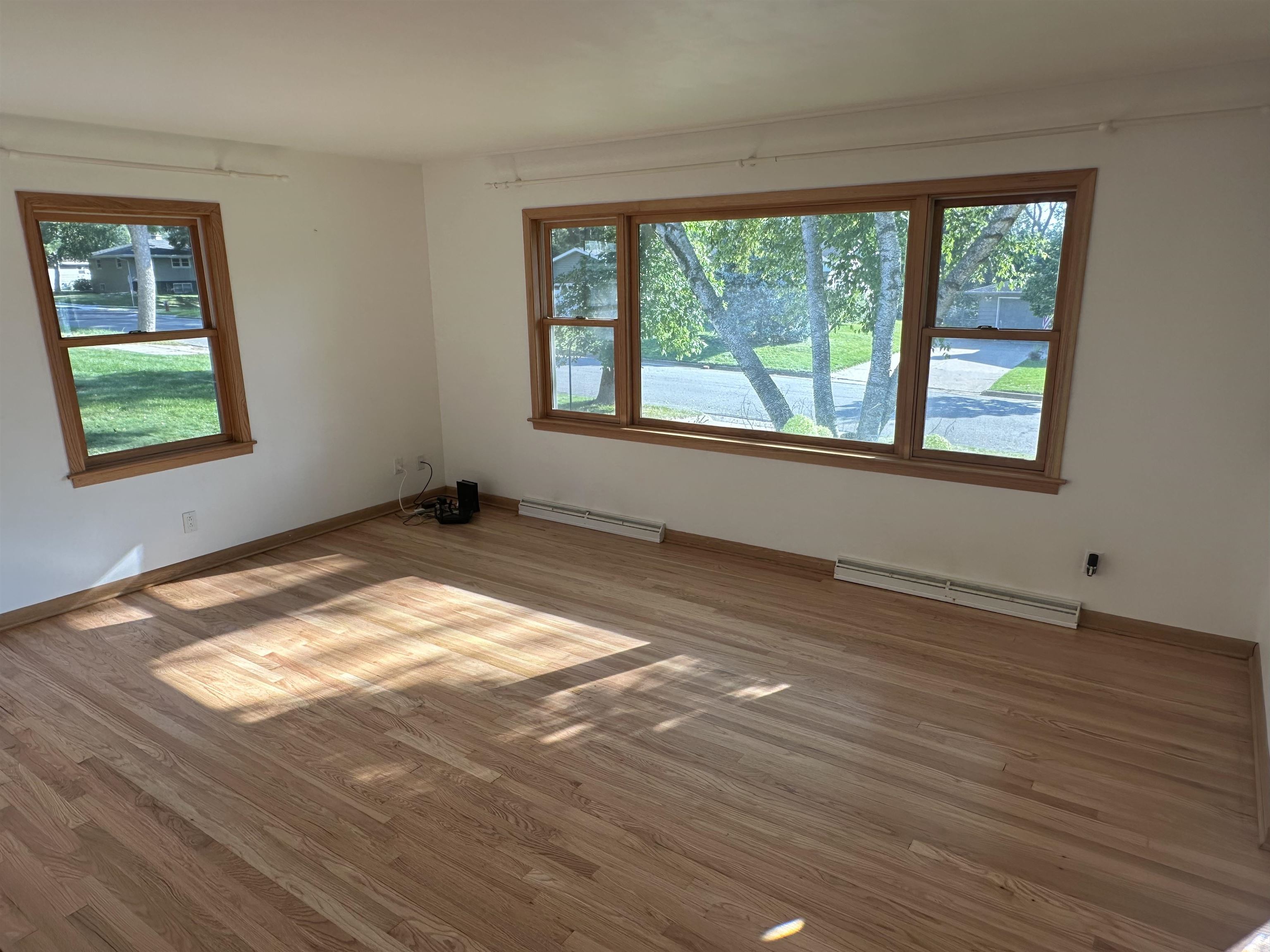 Madison, Wisconsin 53716, United States, 3 Bedrooms Bedrooms, ,2 BathroomsBathrooms,Residential,Active,210861