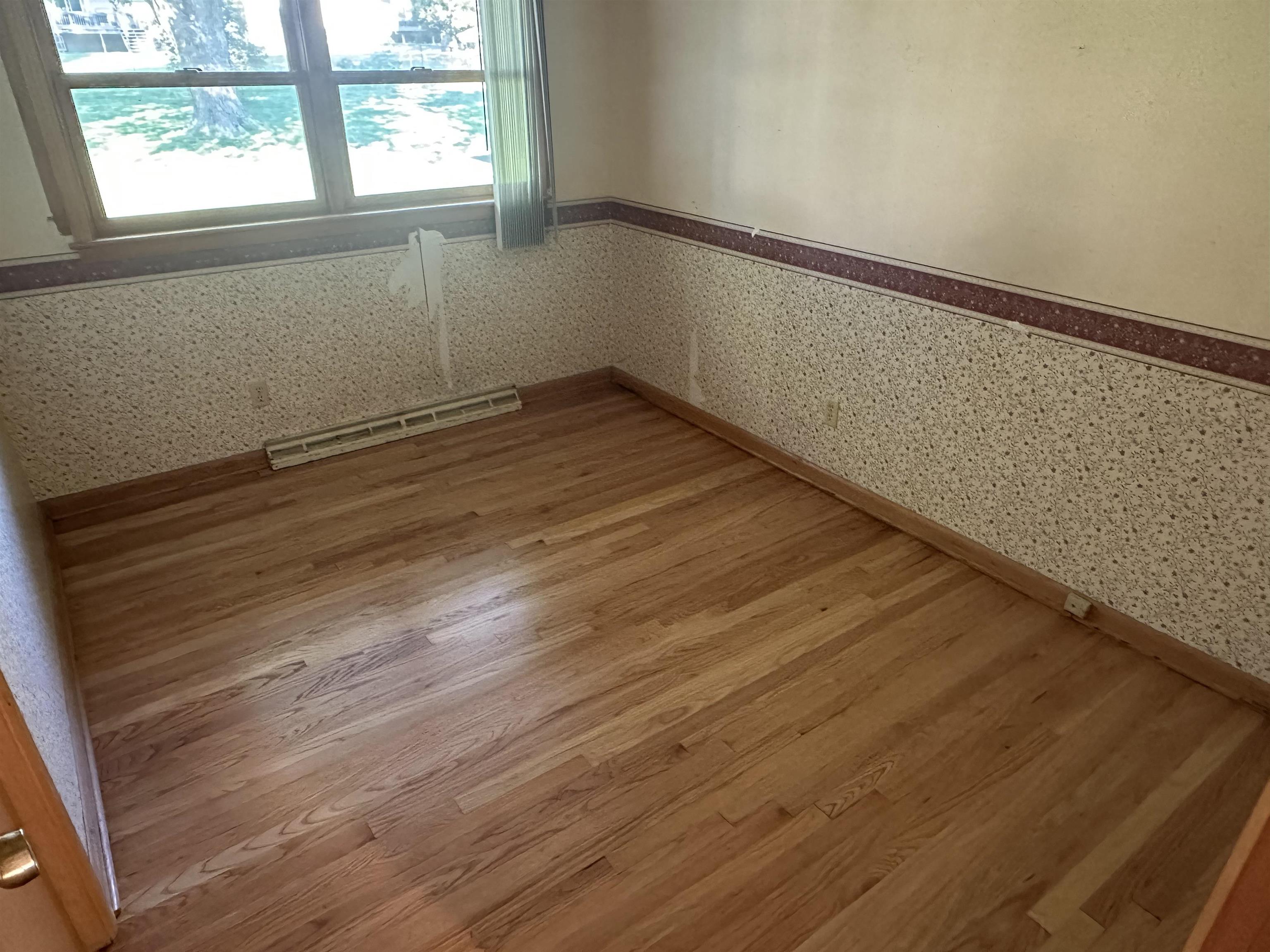 Madison, Wisconsin 53716, United States, 3 Bedrooms Bedrooms, ,2 BathroomsBathrooms,Residential,Active,210861