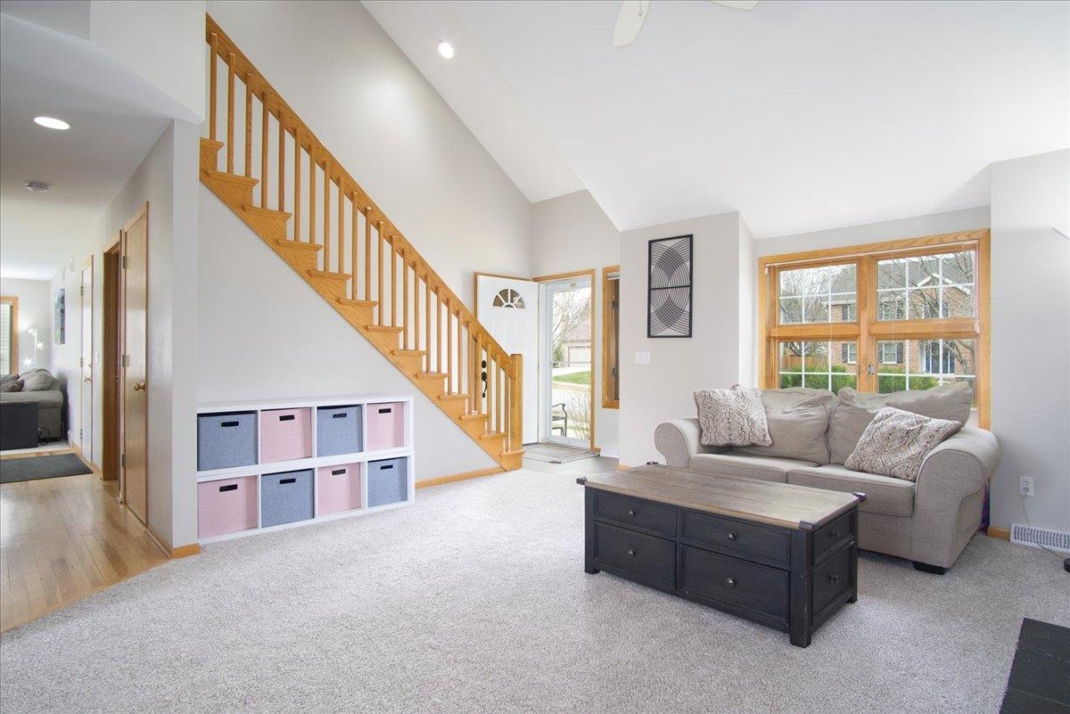 7301 Southern Oak Place