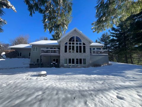 Photo of N6921 S Sandstone Drive, Mauston, WI 53948 (MLS # 2013470)