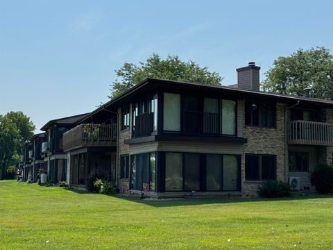 Tiny photo for 280 N Campbell Road C #C, Oshkosh, WI 54902 (MLS # 2016452)