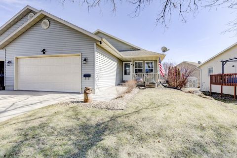 Photo of 403 Hanson Road, Stoughton, WI 53589 (MLS # 2019283)