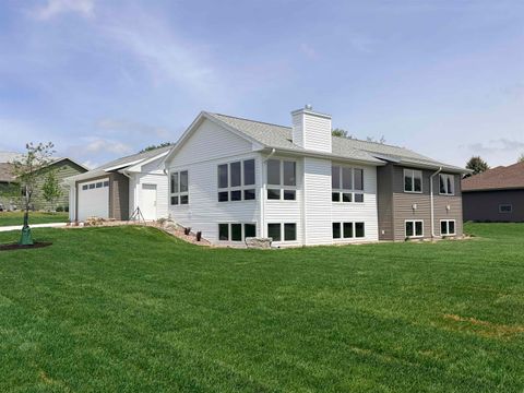 Photo of 772 N Waveland Road, Janesville, WI 53548 (MLS # 2023811)