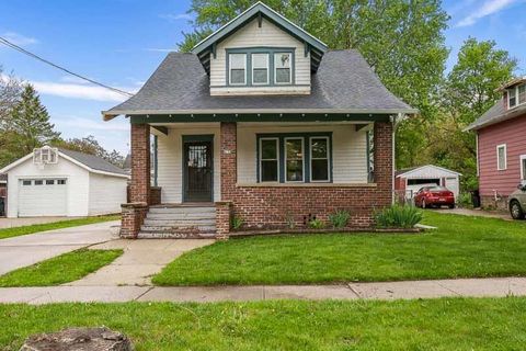 Photo of 737 10th Street, Beloit, WI 53511 (MLS # 2023329)