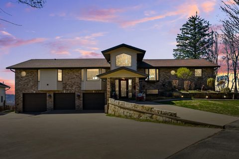 Photo of 961 Whispering Lane, Hazel Green, WI 53811 (MLS # 2020266)