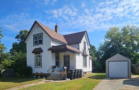 Photo of 941 Oak Street, Beloit, WI 53511 (MLS # 2009188)