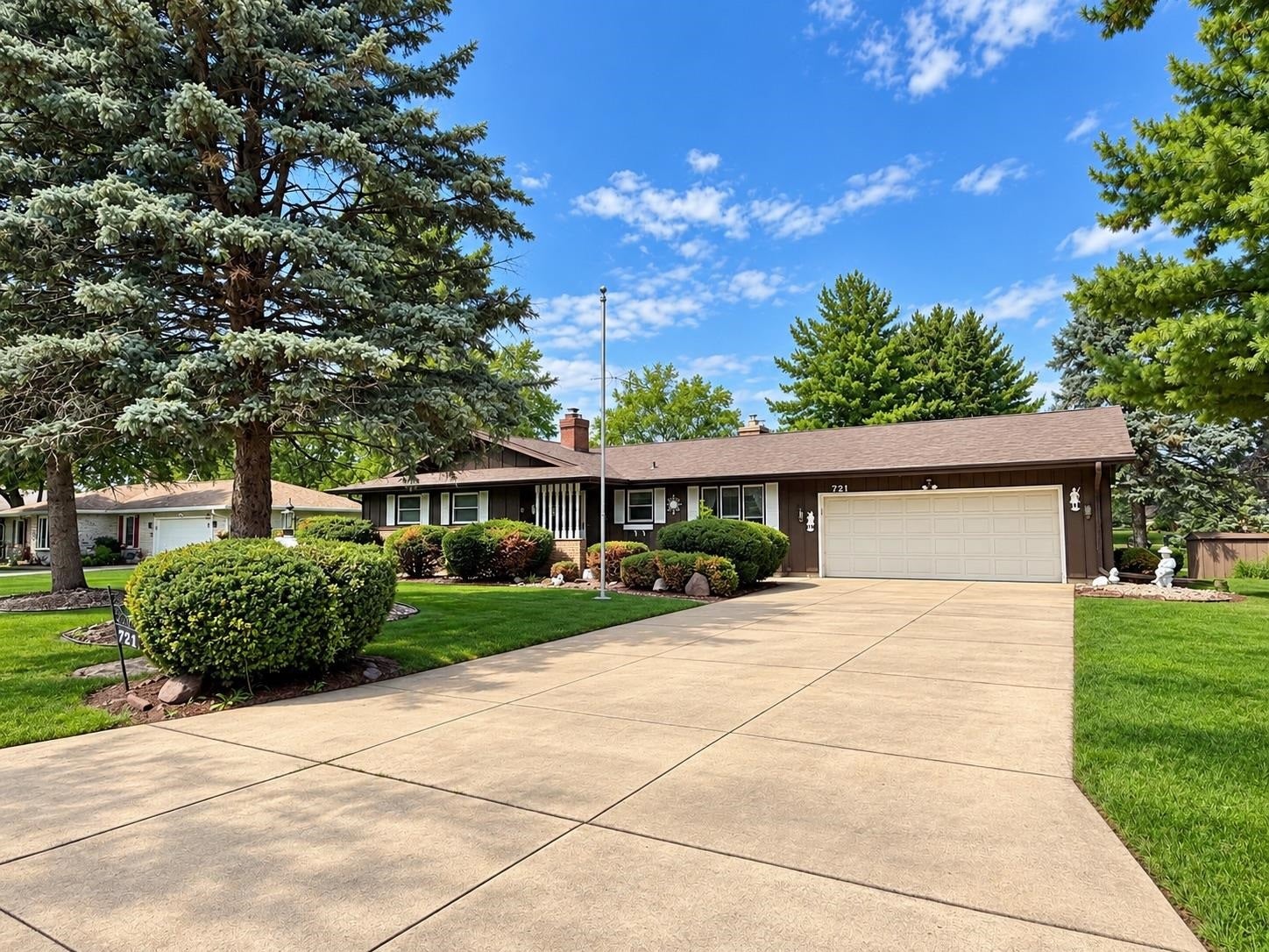 721 E Morning Glory Lane