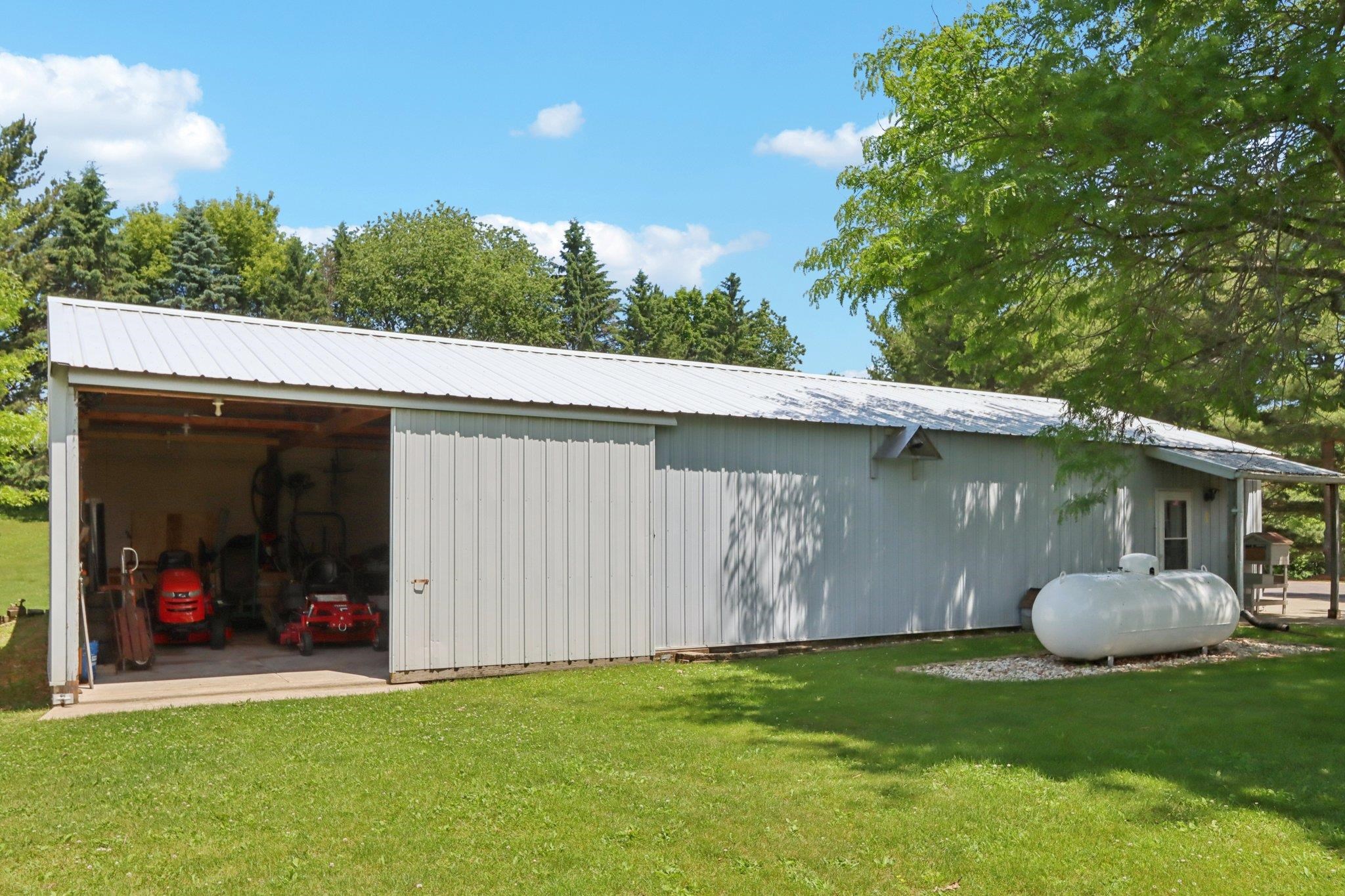 La Valle, Wisconsin 53941, United States, 4 Bedrooms Bedrooms, ,3 BathroomsBathrooms,Residential,Active,156094