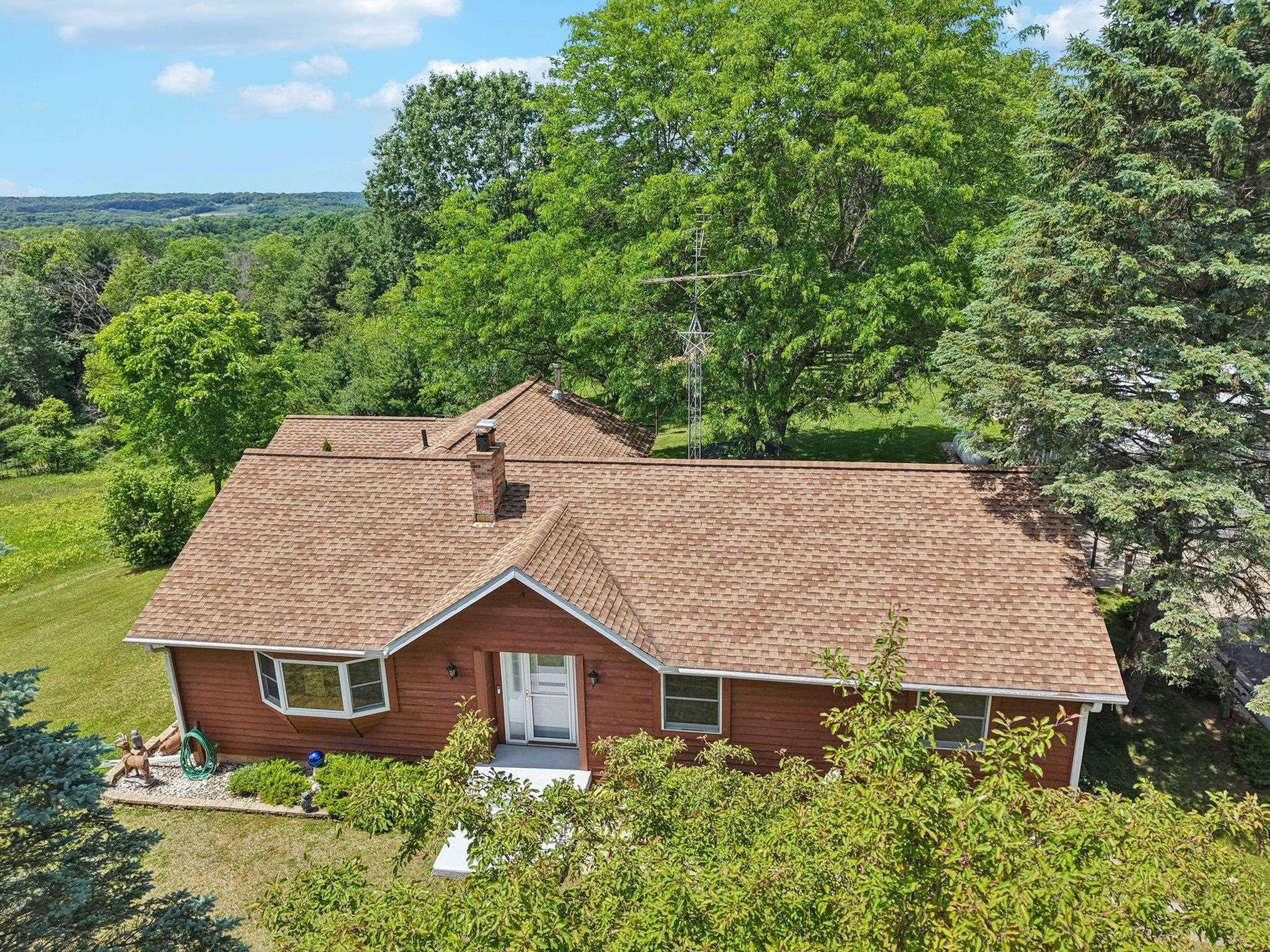 La Valle, Wisconsin 53941, United States, 4 Bedrooms Bedrooms, ,3 BathroomsBathrooms,Residential,Active,156094