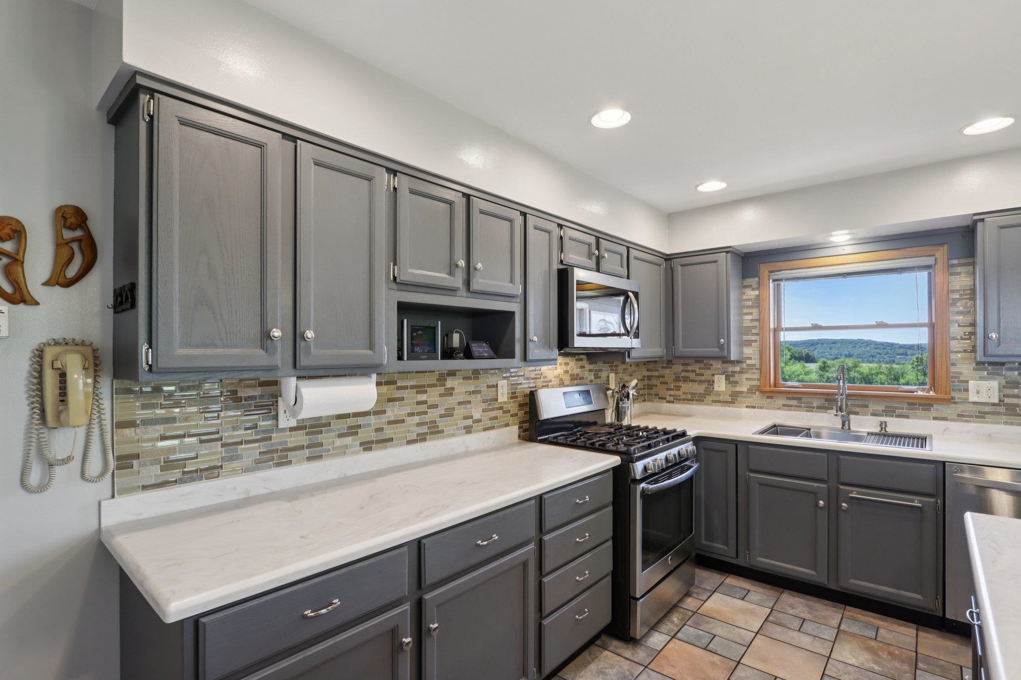 La Valle, Wisconsin 53941, United States, 4 Bedrooms Bedrooms, ,3 BathroomsBathrooms,Residential,Active,156094