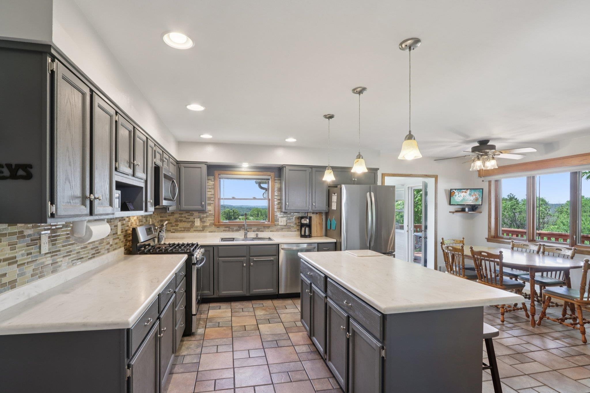 La Valle, Wisconsin 53941, United States, 4 Bedrooms Bedrooms, ,3 BathroomsBathrooms,Residential,Active,156094