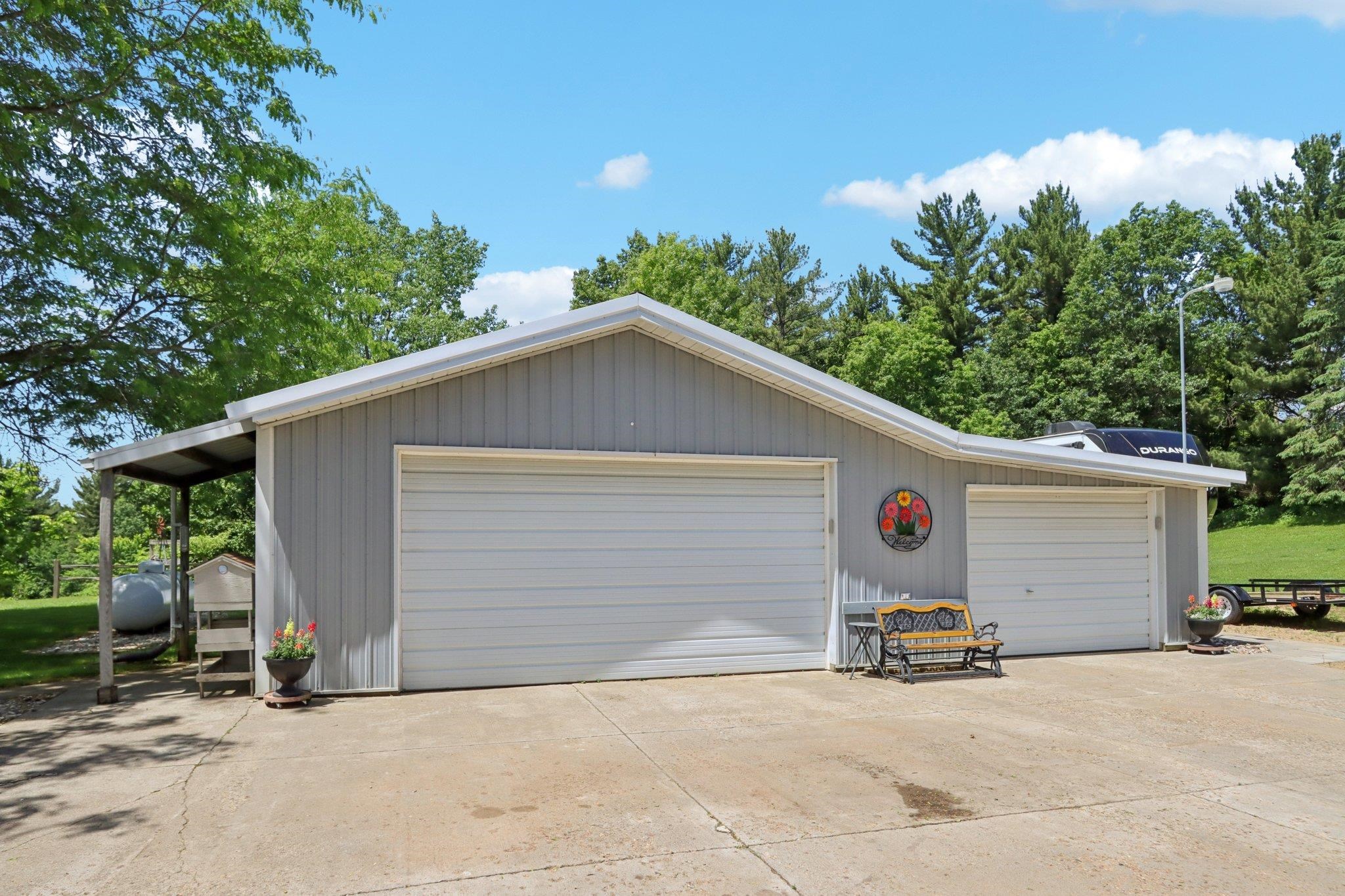 La Valle, Wisconsin 53941, United States, 4 Bedrooms Bedrooms, ,3 BathroomsBathrooms,Residential,Active,156094