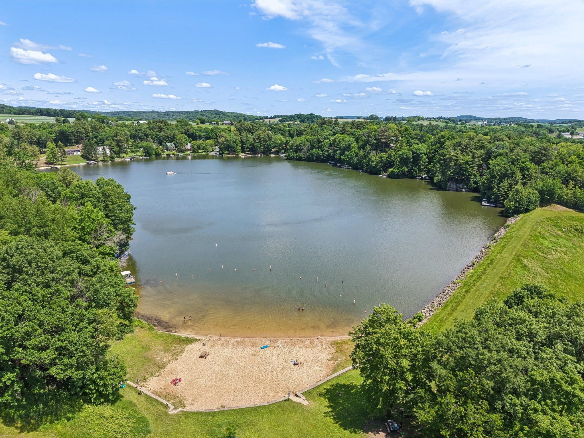La Valle, Wisconsin 53941, United States, 4 Bedrooms Bedrooms, ,3 BathroomsBathrooms,Residential,Active,156094