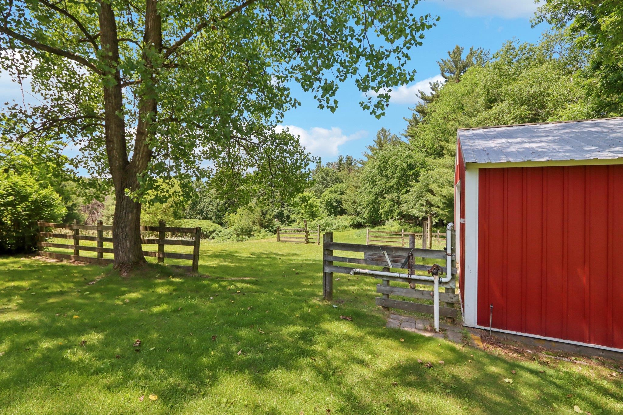 La Valle, Wisconsin 53941, United States, 4 Bedrooms Bedrooms, ,3 BathroomsBathrooms,Residential,Active,156094