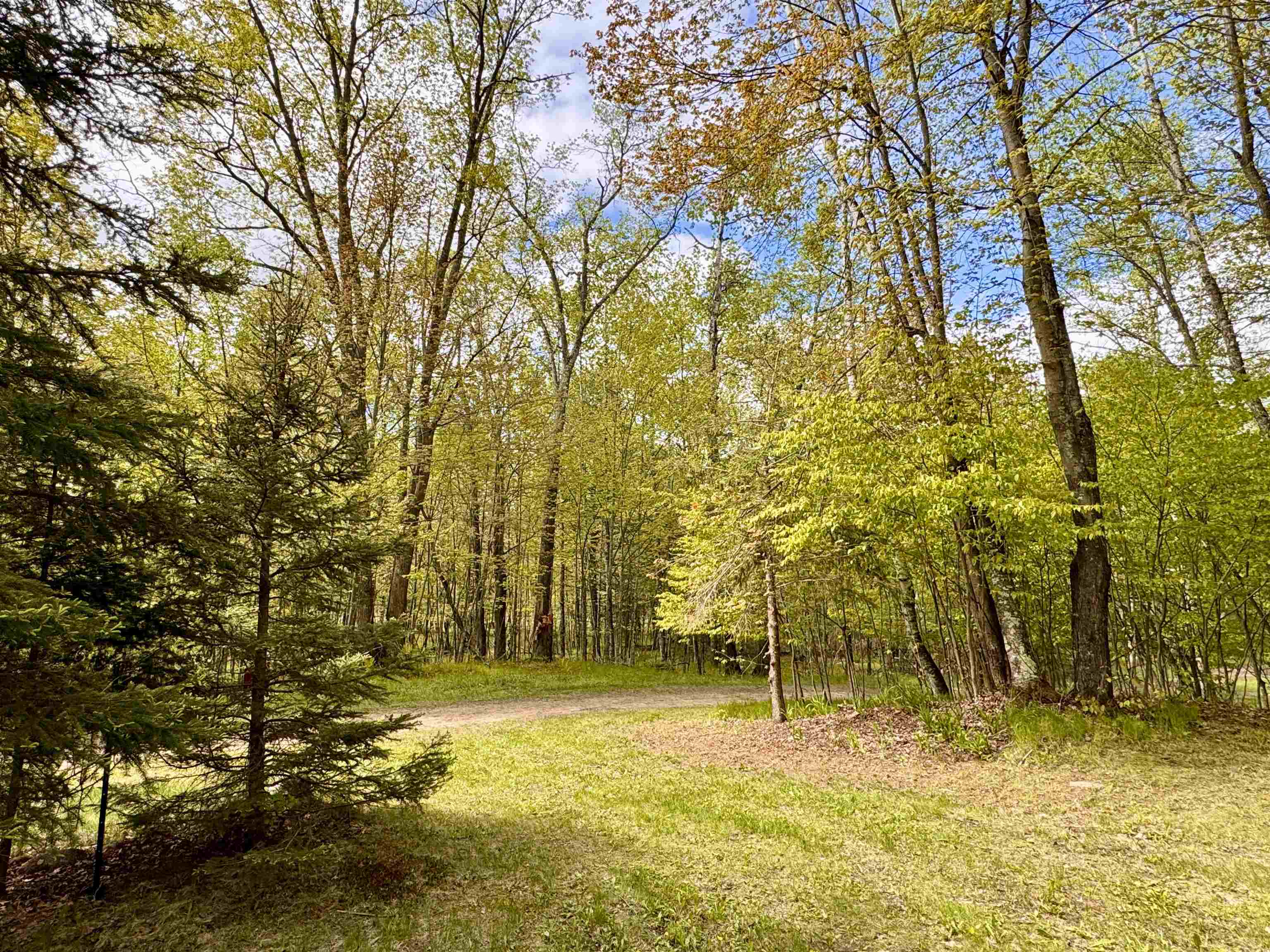 Athelstane, Wisconsin 54104, United States, 2 Bedrooms Bedrooms, ,1 BathroomBathrooms,Residential,Active,163559