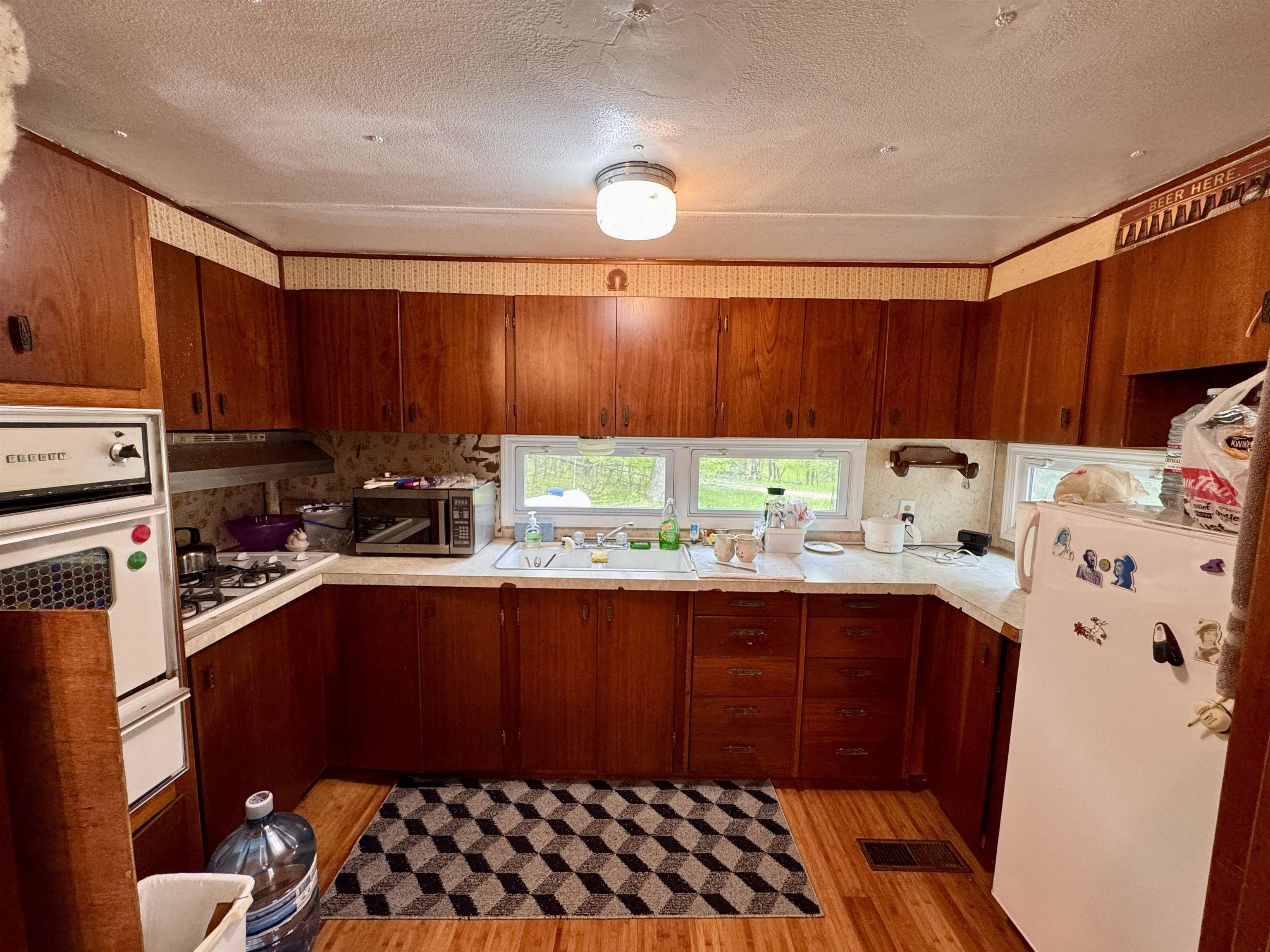 Athelstane, Wisconsin 54104, United States, 2 Bedrooms Bedrooms, ,1 BathroomBathrooms,Residential,Active,163559