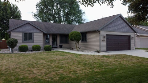 Photo of 3800 Amber Lane, Janesville, WI 53546 (MLS # 2030079)