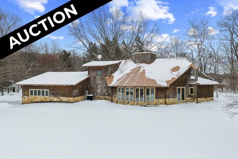 Photo of S6462 County Road PF, North Freedom, WI 53951 (MLS # 2013465)