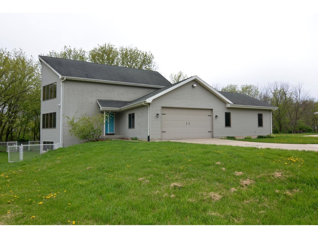 4805 Schneider Drive