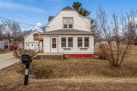 Photo of 233 W Dawson Avenue, Beloit, WI 53511 (MLS # 2018031)