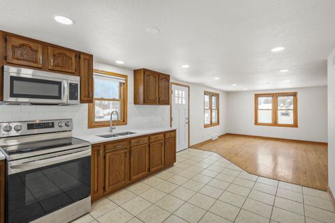 Tiny photo for 2221 Kellogg Avenue, Janesville, WI 53546 (MLS # 2013435)