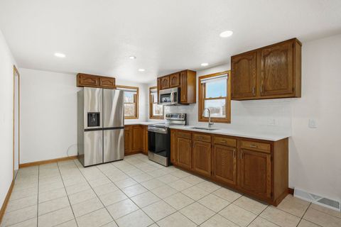 Tiny photo for 2221 Kellogg Avenue, Janesville, WI 53546 (MLS # 2013435)