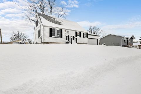 Tiny photo for 2221 Kellogg Avenue, Janesville, WI 53546 (MLS # 2013435)