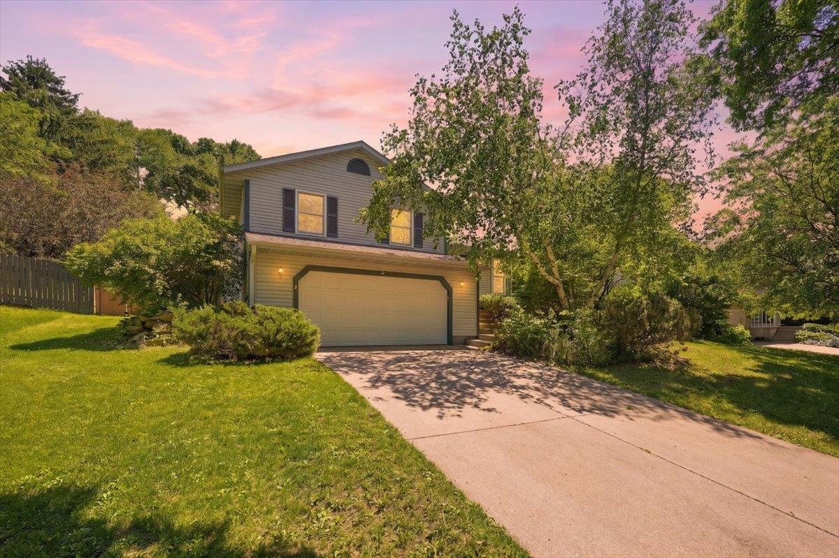 2813 Maple Grove Drive