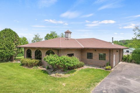 Photo of 1200 Lake Street, Baraboo, WI 53913 (MLS # 1956142)