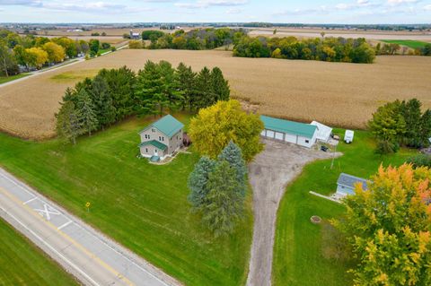 Photo of W10062 County Road DE, Beaver Dam, WI 53916 (MLS # 2010290)