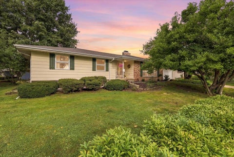 Photo of 5302 Comanche Way, Madison, WI 53704 (MLS # 2032250)