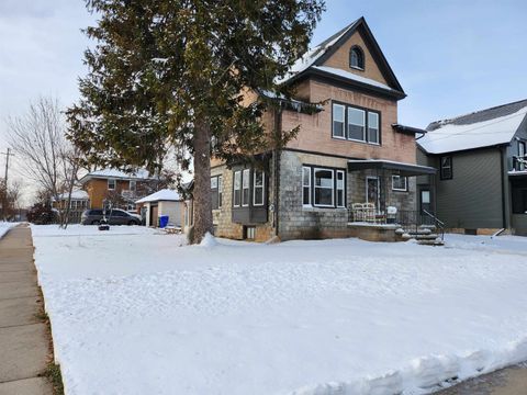Photo of 303 Doty Street, Kaukauna, WI 54130 (MLS # 2013158)
