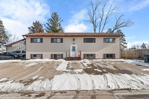 Photo of 410 Pearl Street, Poynette, WI 53955 (MLS # 2031694)