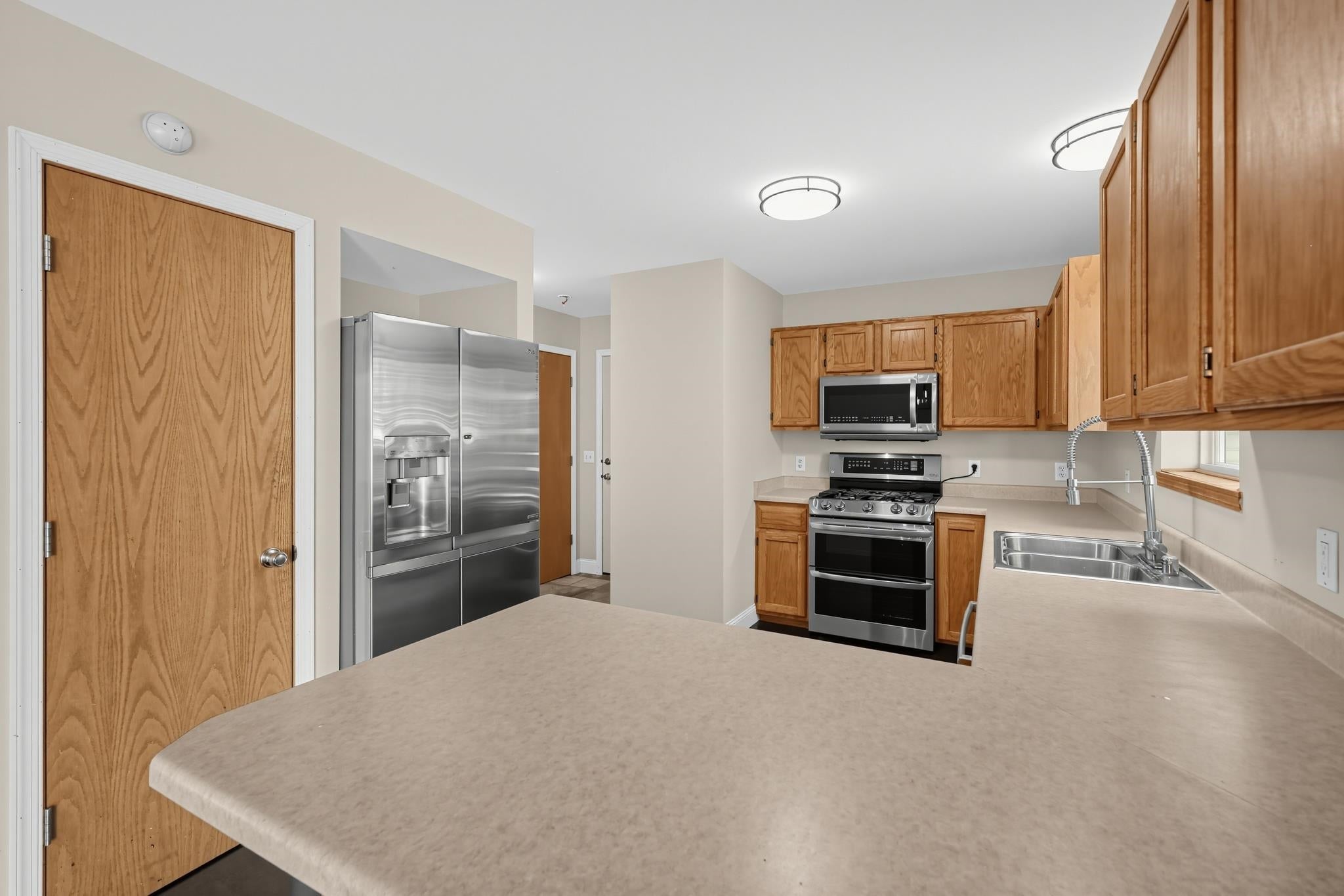 1138 Glacier Hill Drive