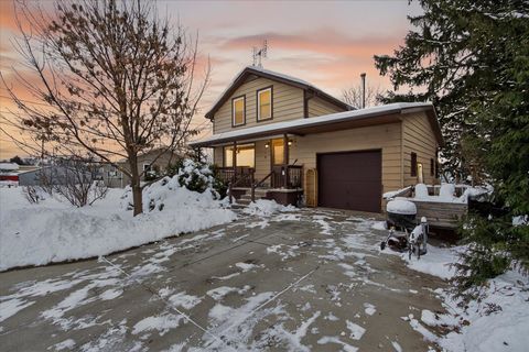 Photo of 119 S Richards Street, Orfordville, WI 53576 (MLS # 2013512)