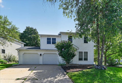 Photo of 5713 Highland Way, Middleton, WI 53562 (MLS # 2031392)
