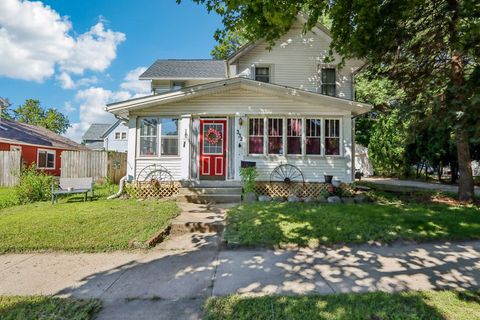 Photo of 332 Cherry Street, Janesville, WI 53548 (MLS # 2007514)