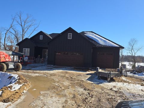 Photo of W647 Oak Shore Drive, Fall River, WI 53932 (MLS # 2010732)