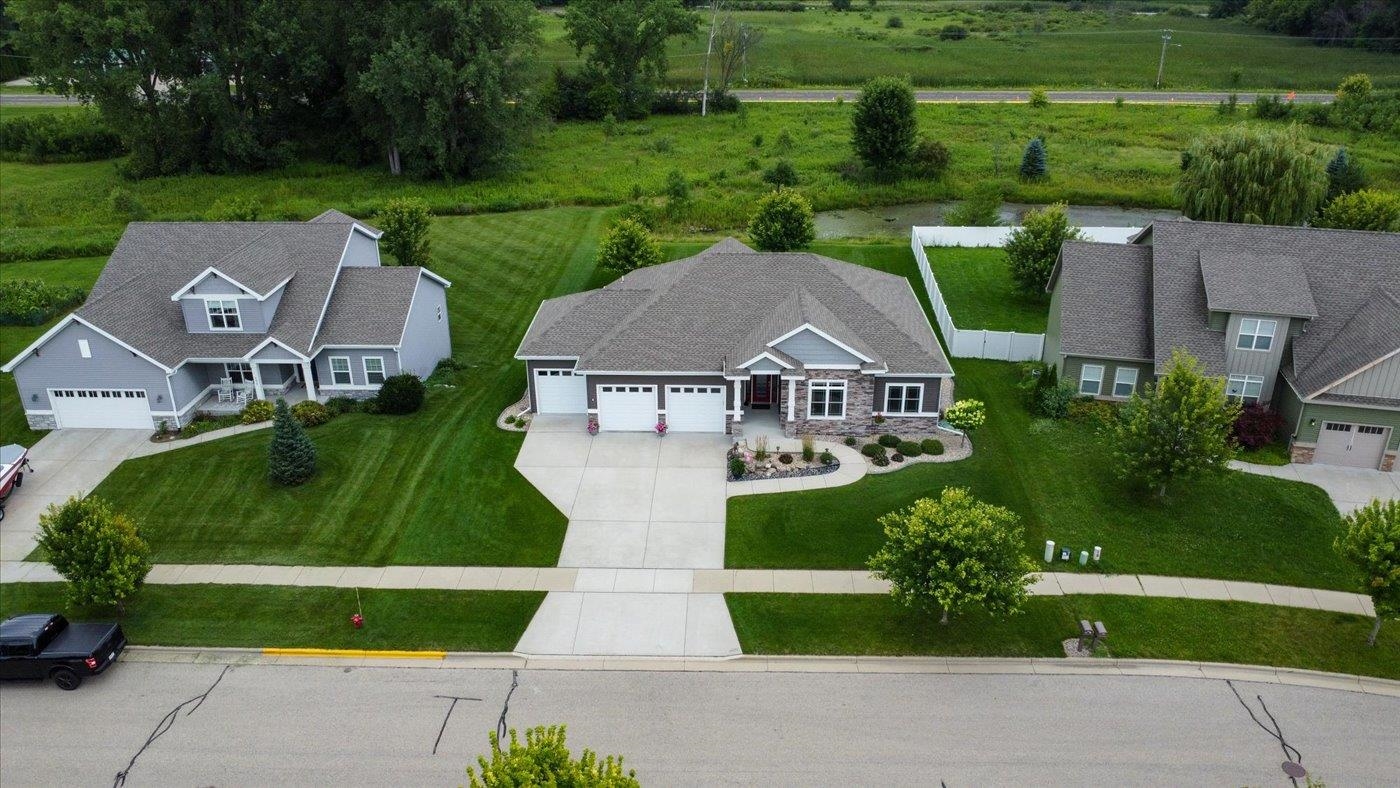 6631 Traveler Trail