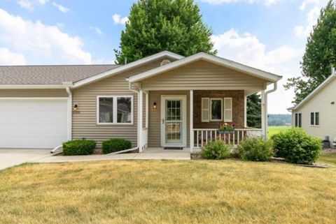 Photo of 1500 15th Street Street, Baraboo, WI 53913 (MLS # 2008374)