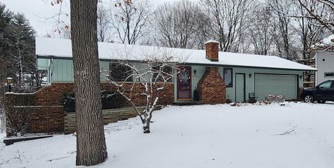 Photo of W11060 Deer Run Drive, Lodi, WI 53555 (MLS # 2015137)