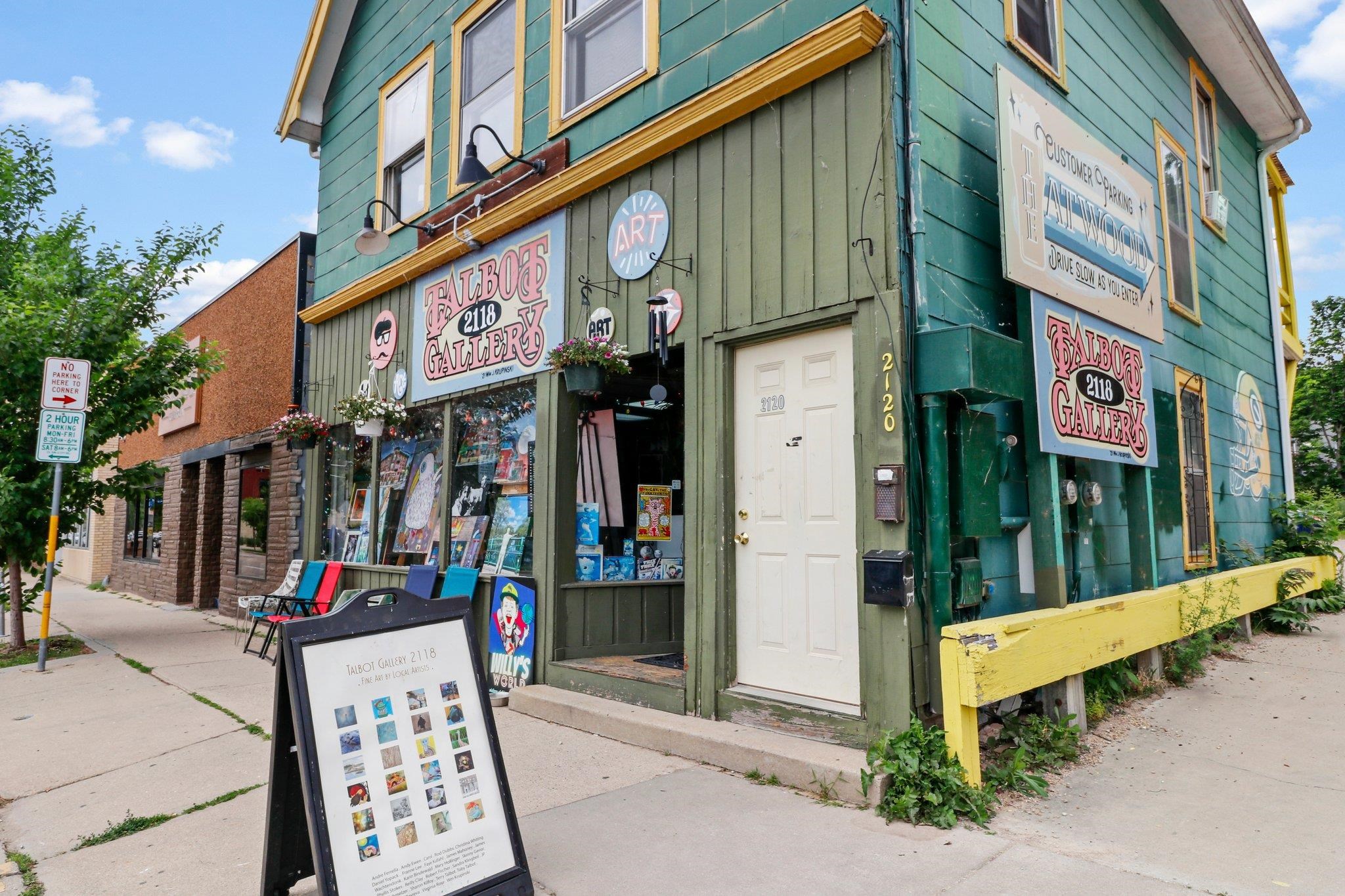 2118 Atwood Avenue