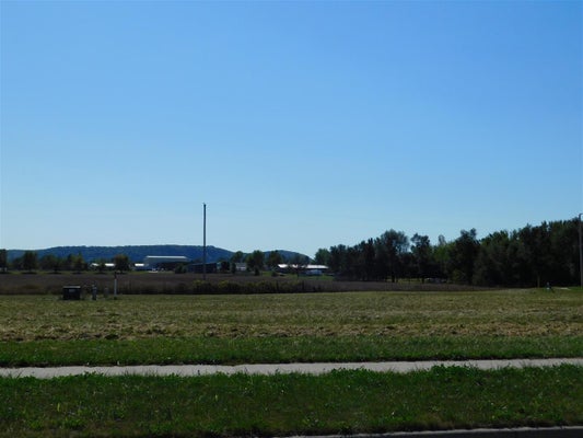 2306 JULIA CIR, PRAIRIE DU CHIEN, WI 53821 - Image b2b84afb1335d243a3ca2d722257c2bc/1740944153